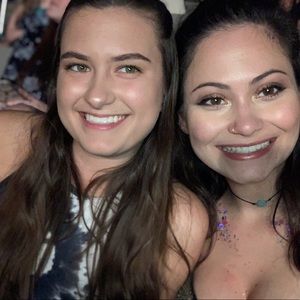 Meet your Posher, Nora